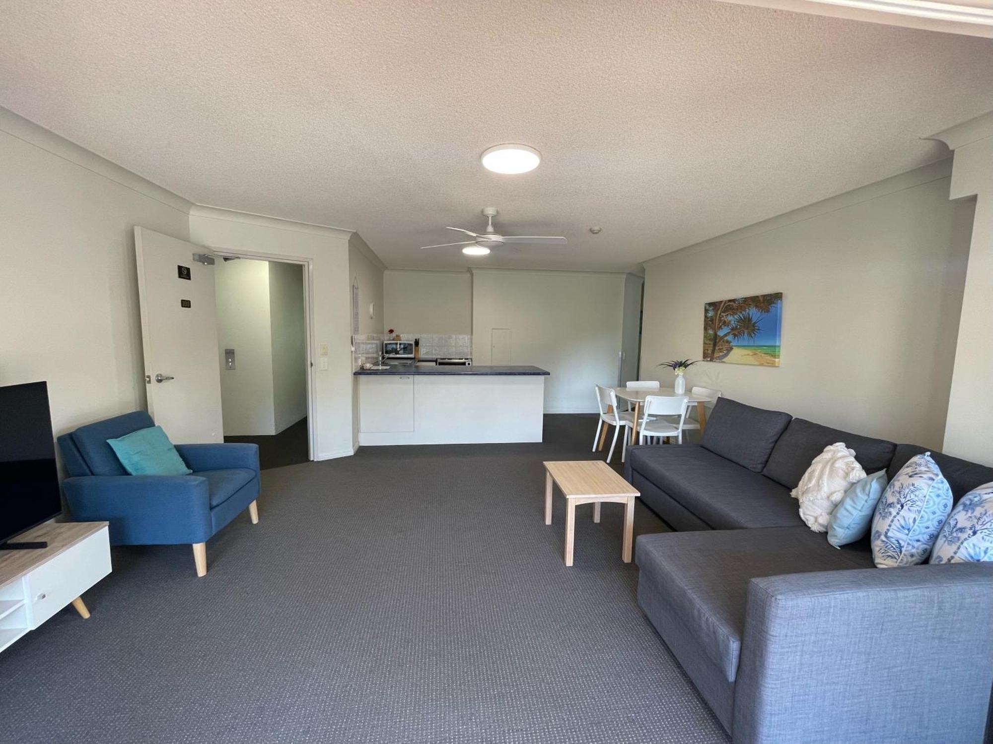 Belaire Place Motel Apartments Caloundra Exteriör bild