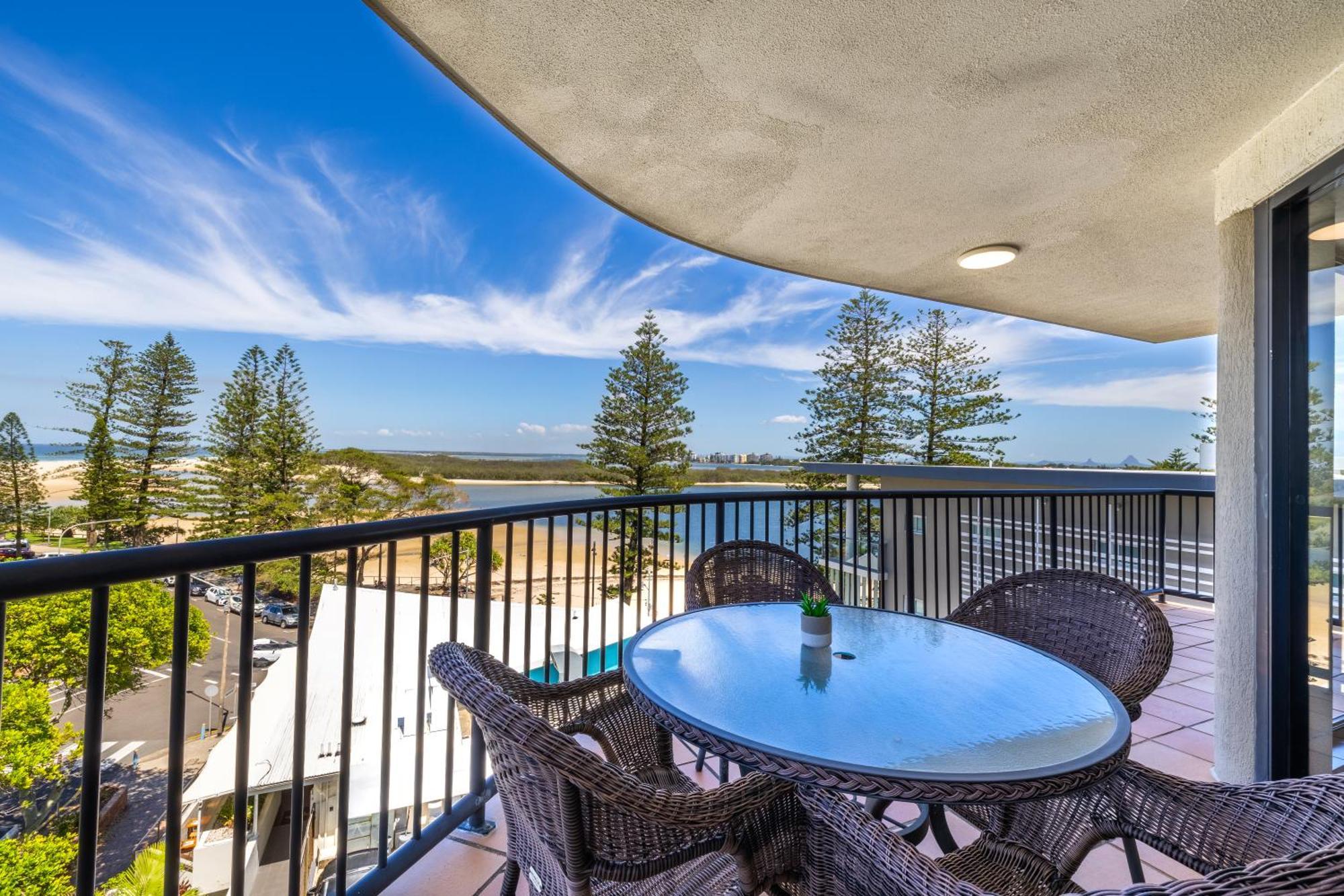 Belaire Place Motel Apartments Caloundra Exteriör bild