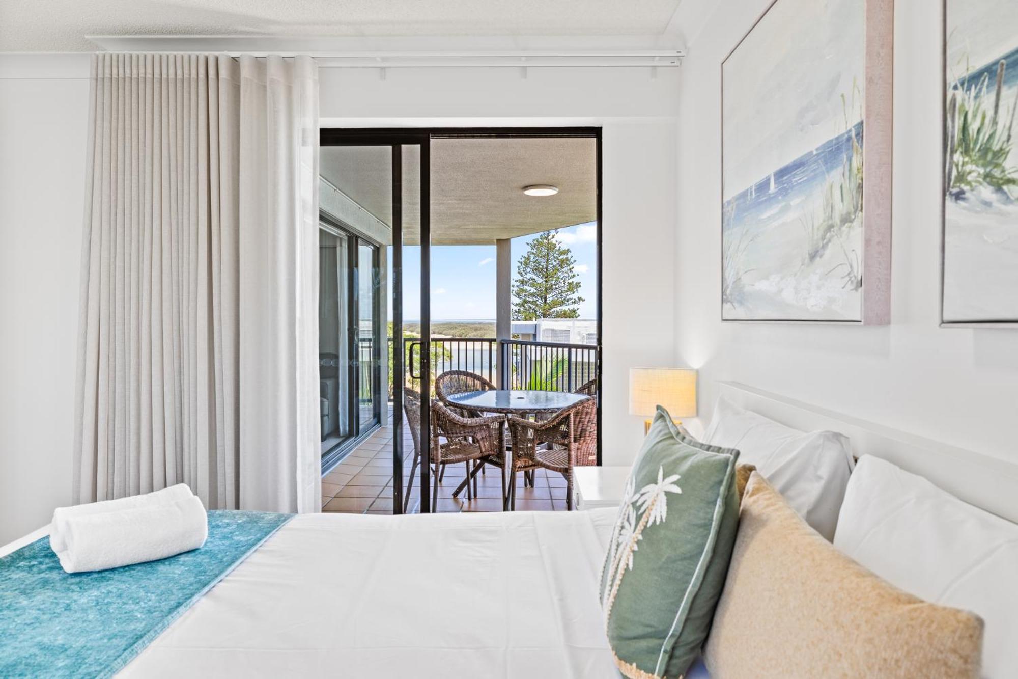 Belaire Place Motel Apartments Caloundra Exteriör bild