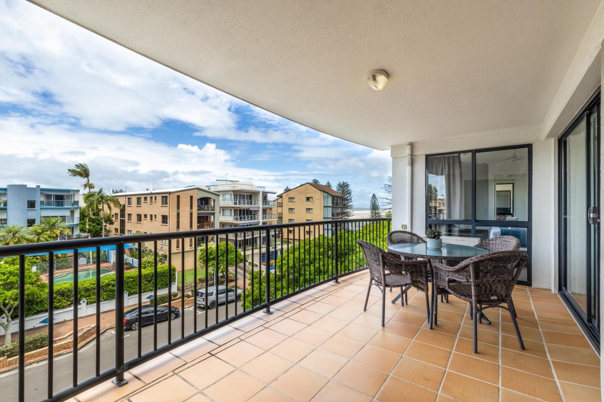 Belaire Place Motel Apartments Caloundra Exteriör bild